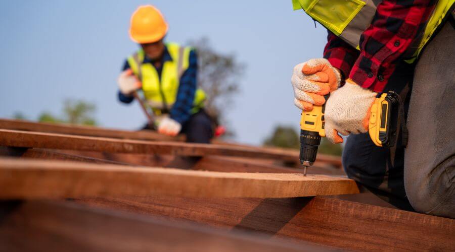 Professional residential roofers in Downing, WI